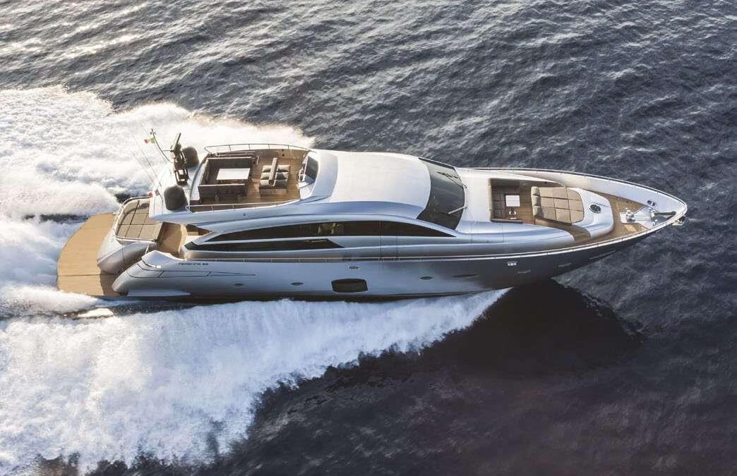 Yacht Review: 2012 Pershing 92